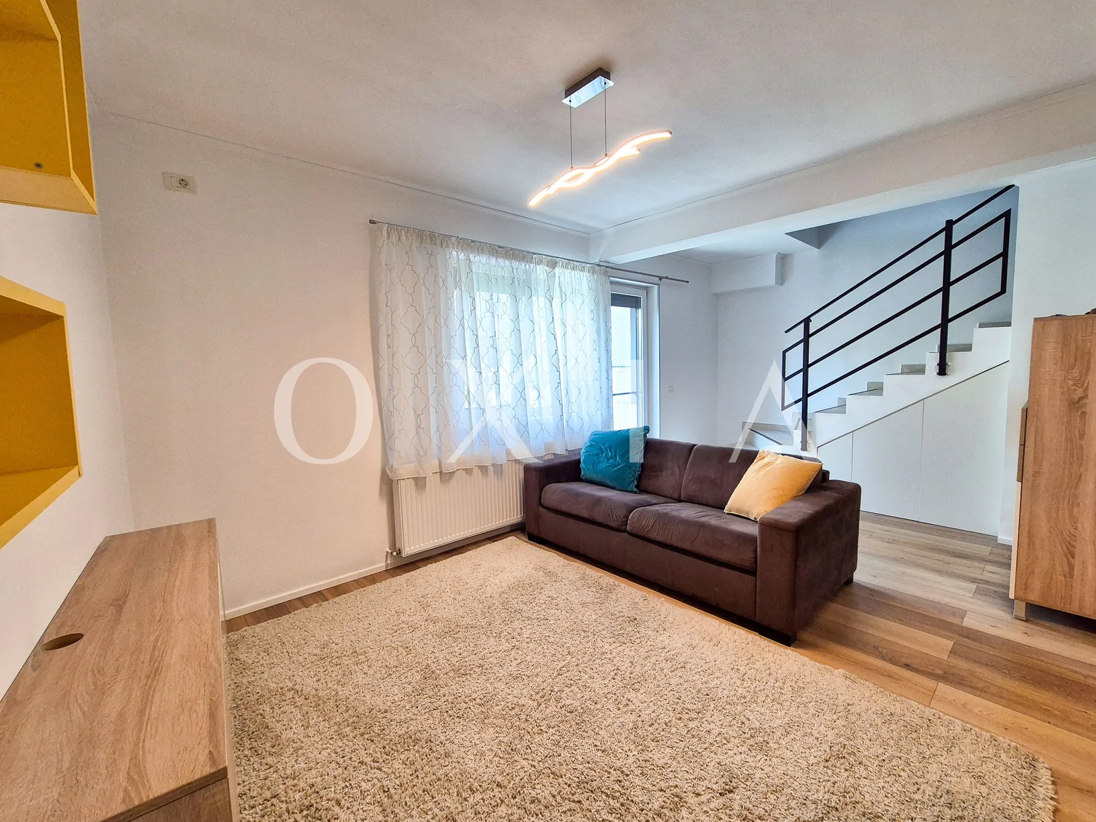 apartament-pe-doua-nivele-cu-gradina-proprie-in-braytim-6