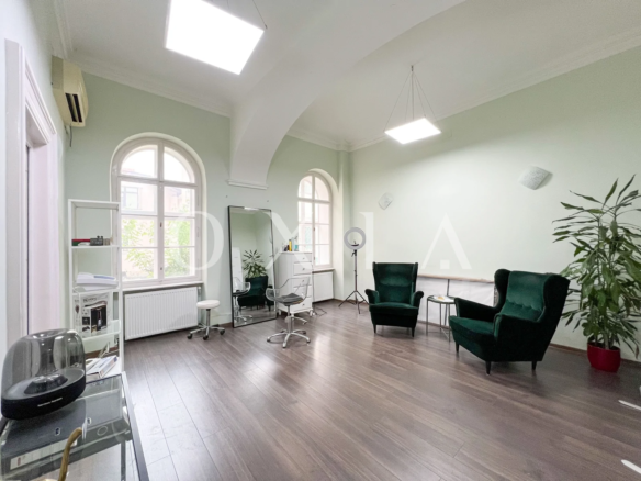 Eleganta si Confort intr-un Imobil Istoric Renovat