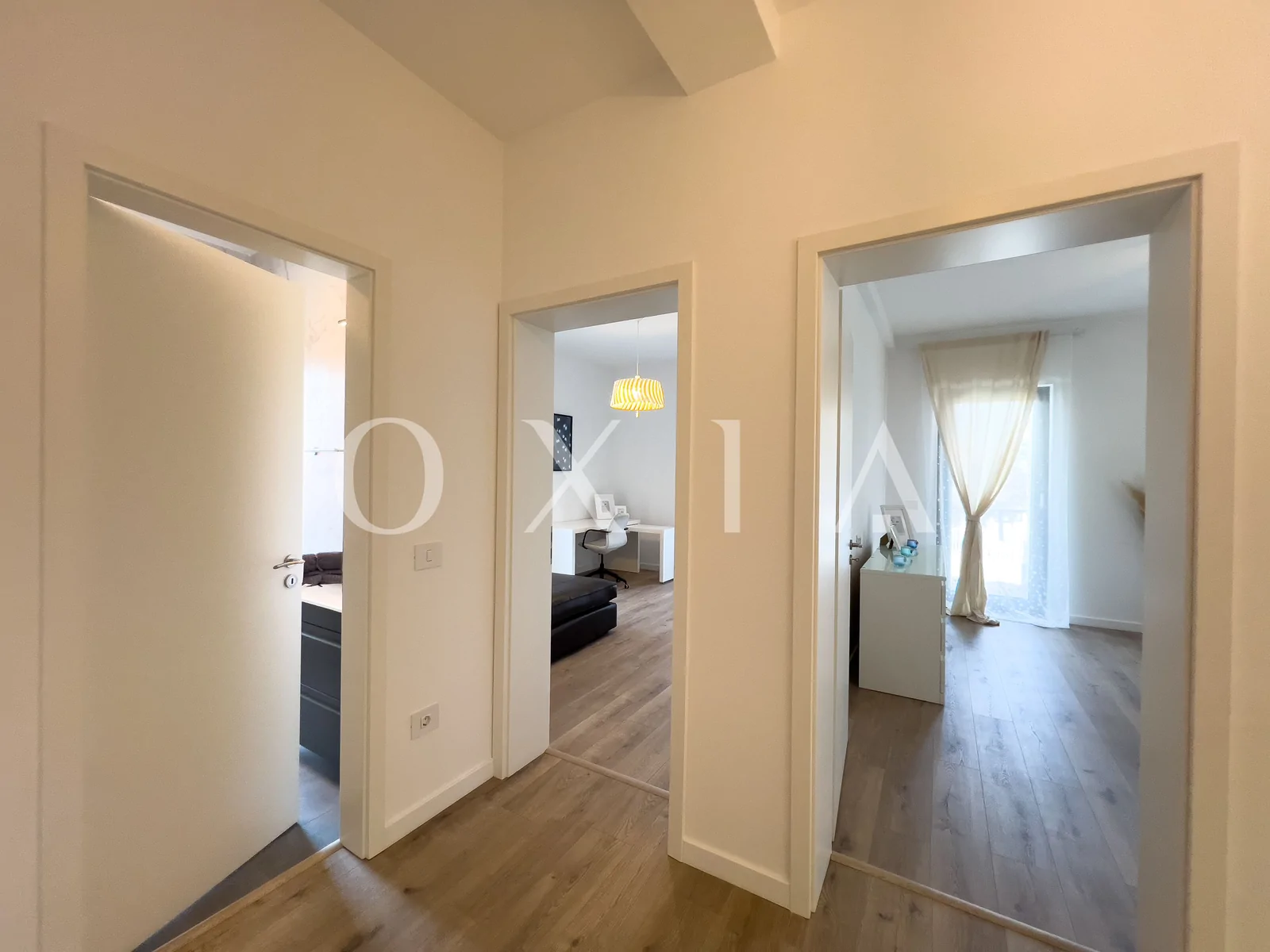 P+E, Zona Lipovei, Mobilata si Utilata