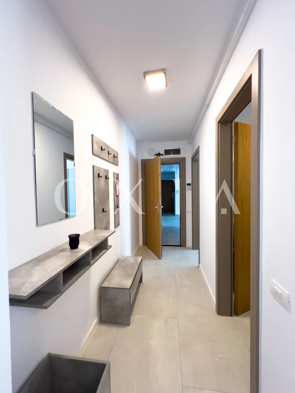 mobilat-si-utilat-complex-monarch-loc-parcare-14 Mobilat si Utilat, Complex Monarch, Loc Parcare