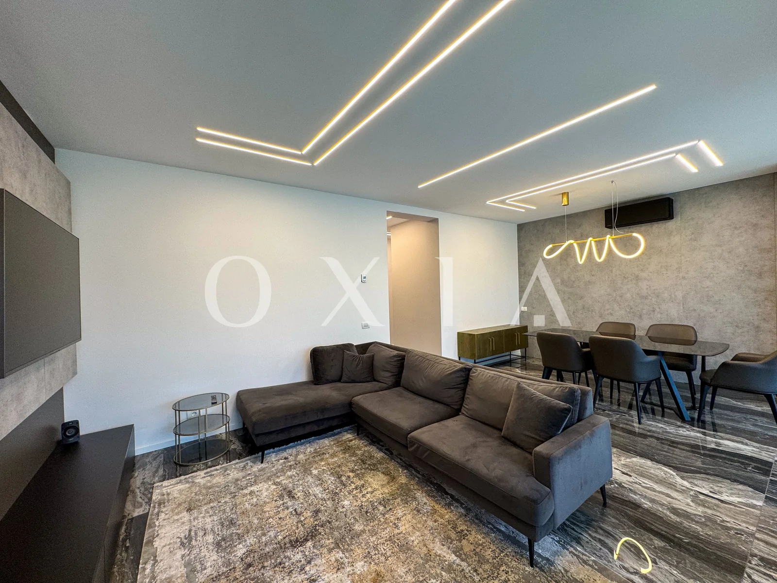 exclusivitate-casa-moderna-cu-4-dormitoare-si-curte-amenajata-3