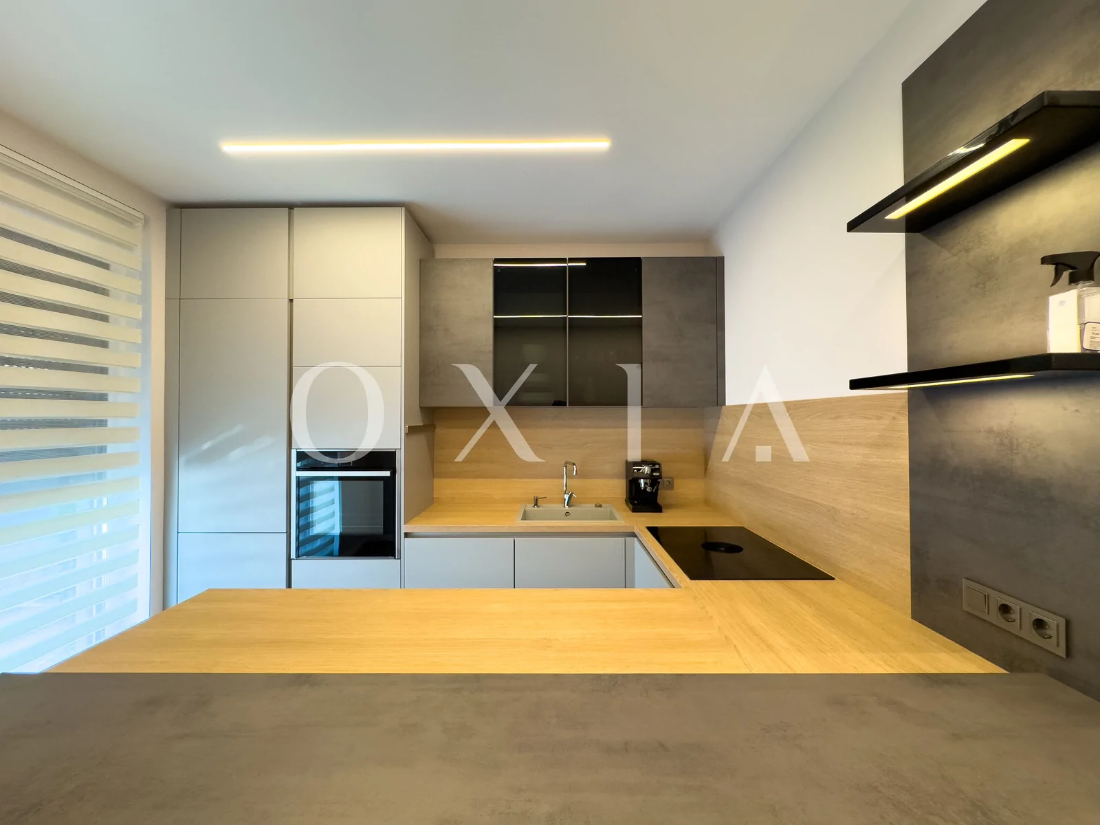 exclusivitate-casa-moderna-cu-4-dormitoare-si-curte-amenajata-5