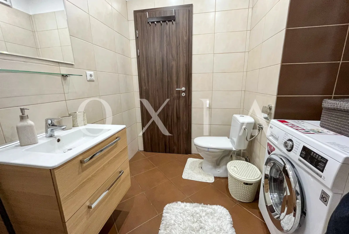 Uranus Plaza, Disponibil Imediat