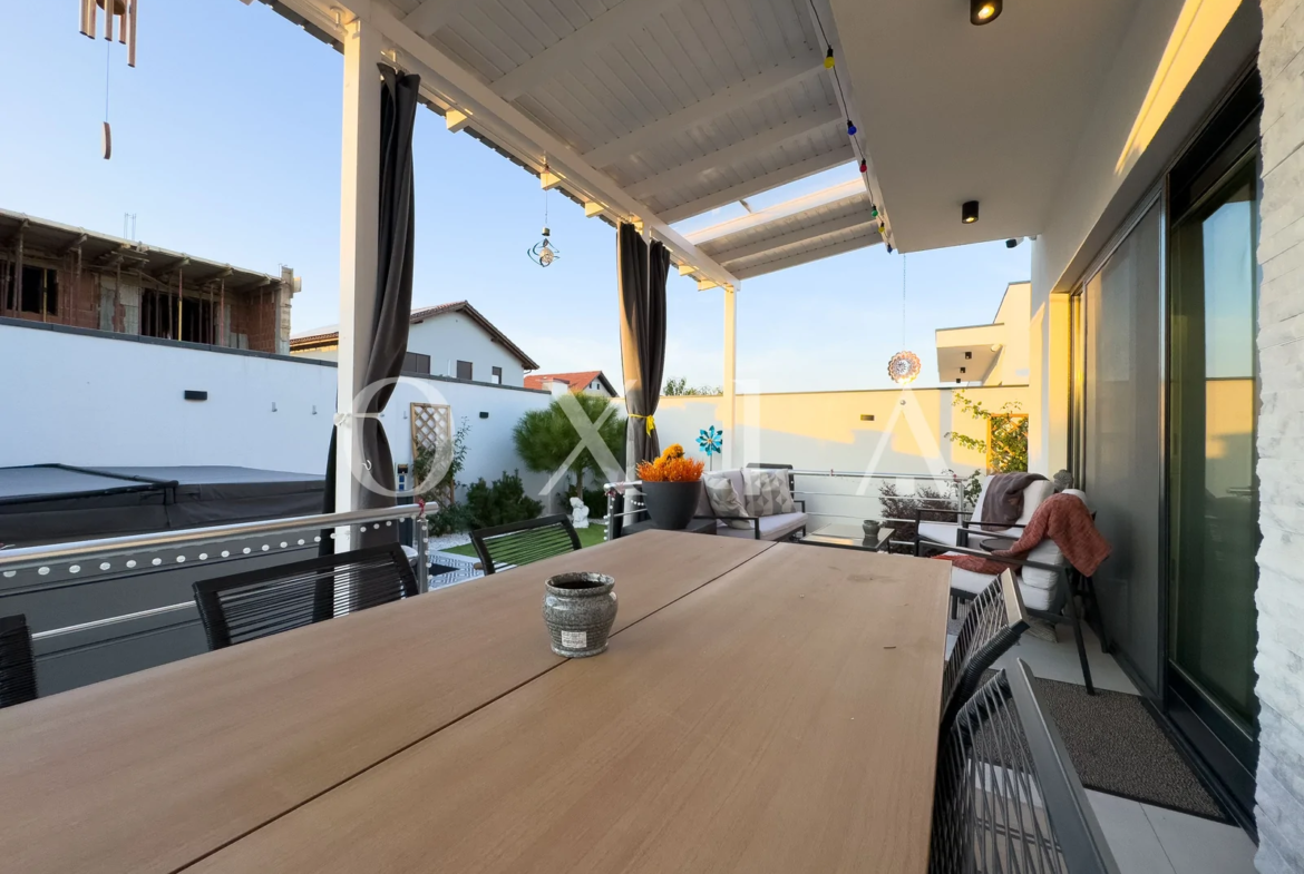 Duplex Modern Cu Jacuzzi In Dumbravita