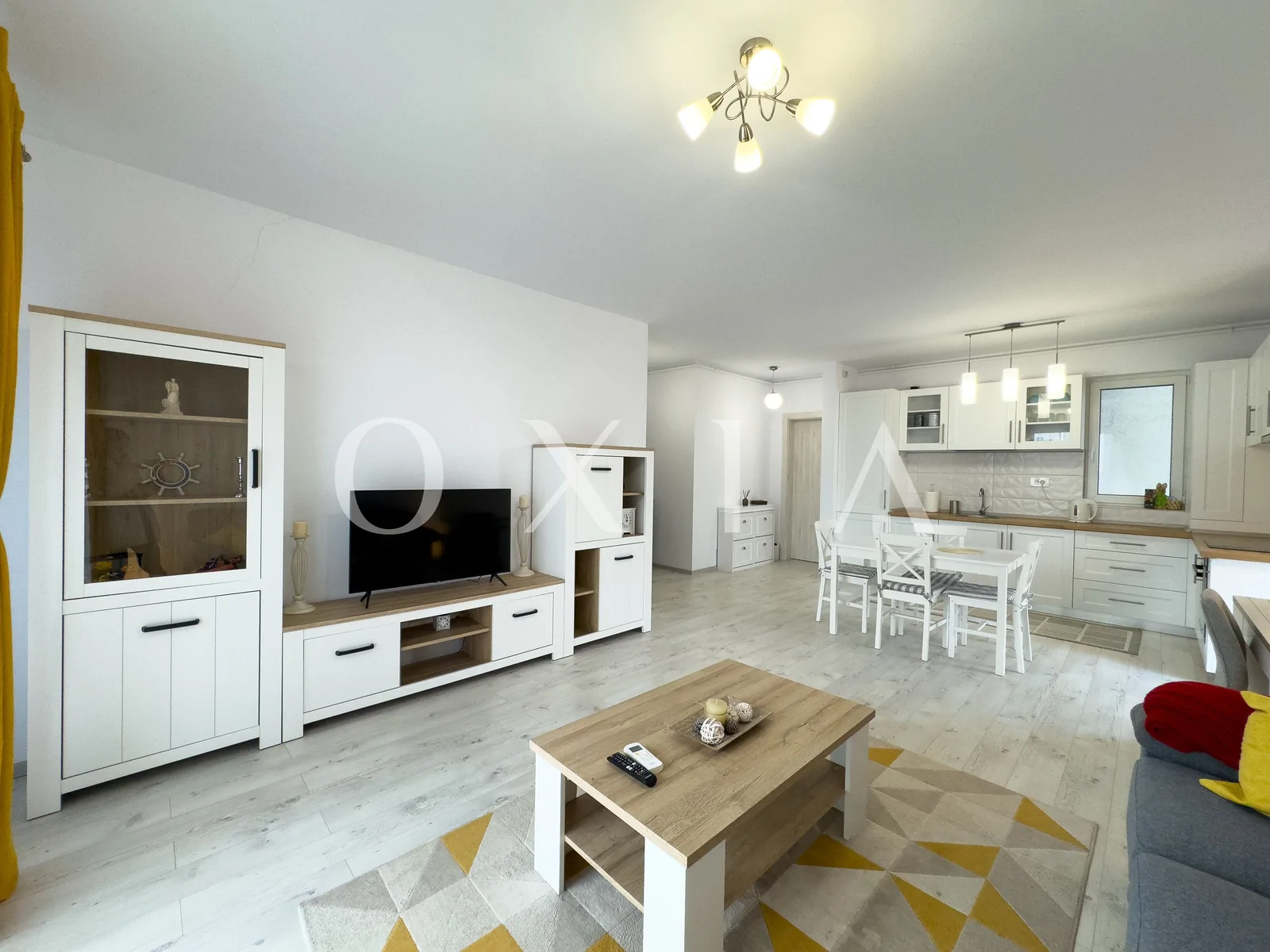 iris-armonia-mobilatutilat-parcare-proprie-1