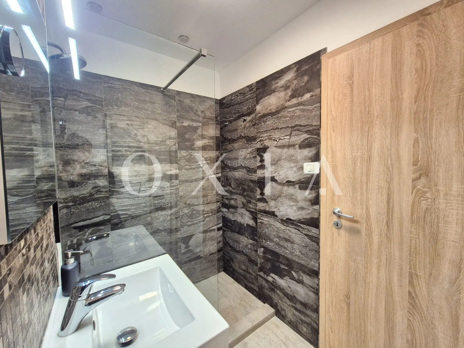 Piata Marasti, Pozitie Centrala, Renovat complet