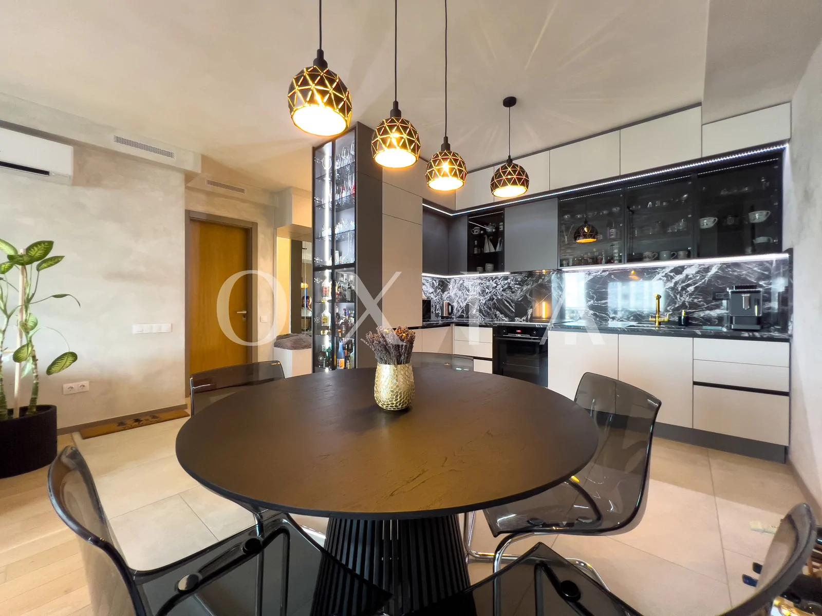 Vedere Panoramica Si Finisaje Premium – Apartament in Monarch