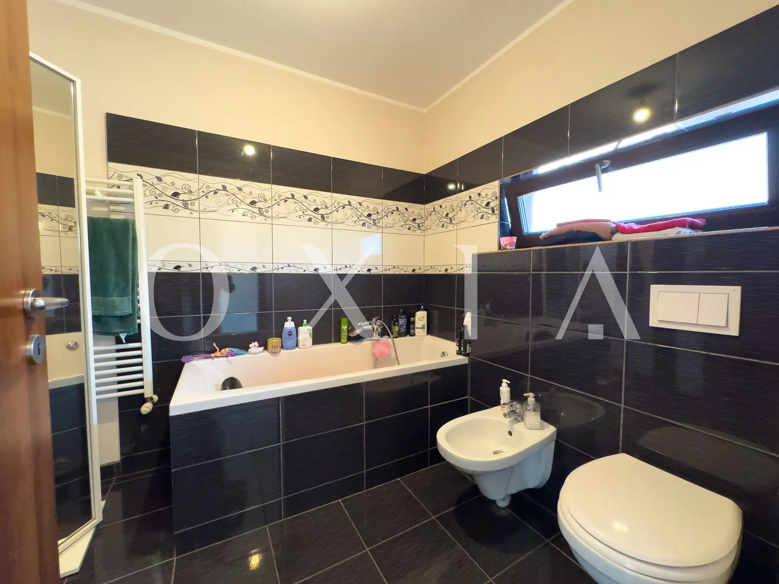 proprietate-exclusivista-pozitie-excelenta-amenajari-moderne-20 Proprietate Exclusivista, Pozitie Excelenta, Amenajari Moderne
