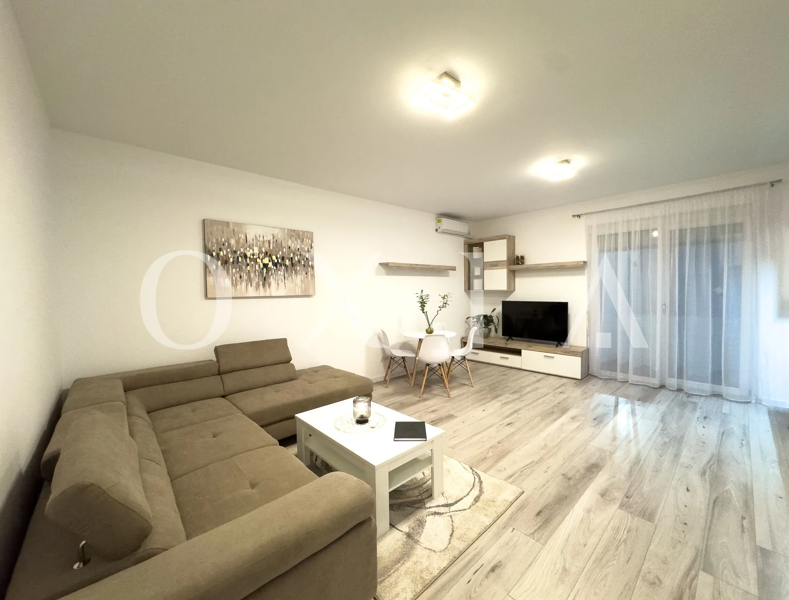 STUDIO, Prima Inchiriere, Cartierul Planetelor