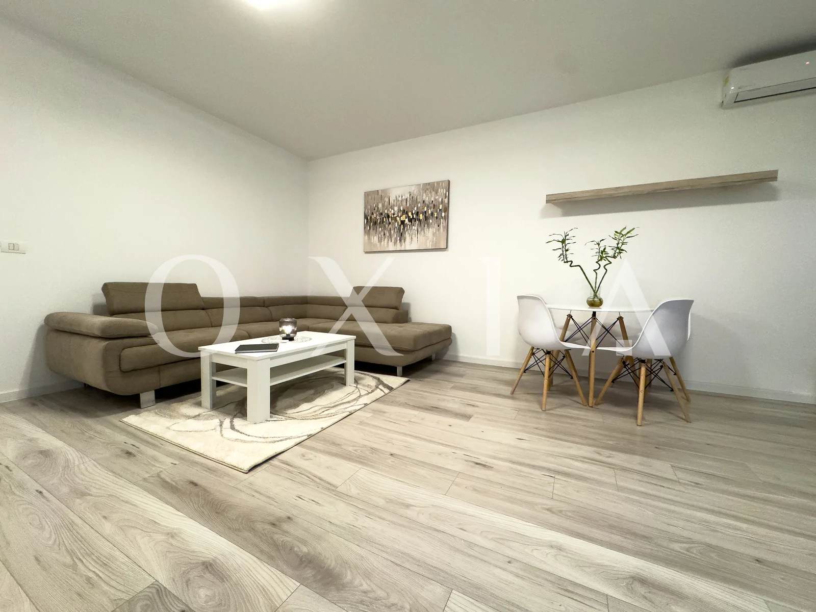 STUDIO, Prima Inchiriere, Cartierul Planetelor