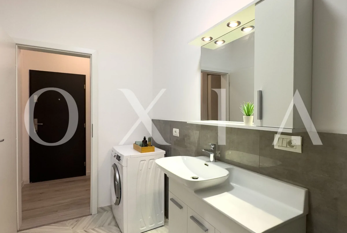 STUDIO, Prima Inchiriere, Cartierul Planetelor