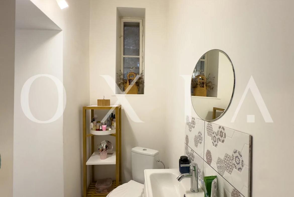 Piata Unirii, Etaj 1, Ideal Pentru Investitie