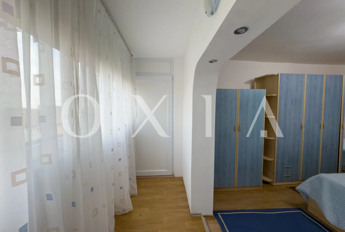 Mobilat-Utilat, Sagului (Shopping City)