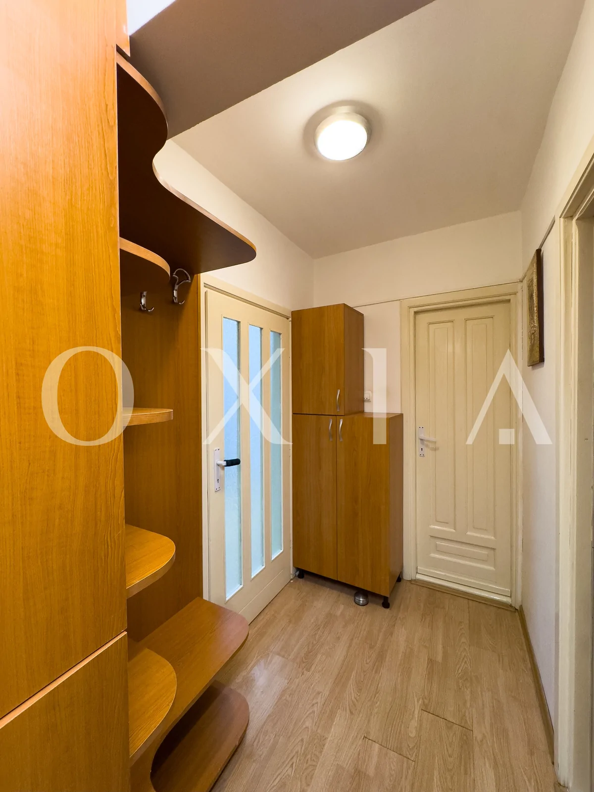 Mobilat-Utilat, Sagului (Shopping City)