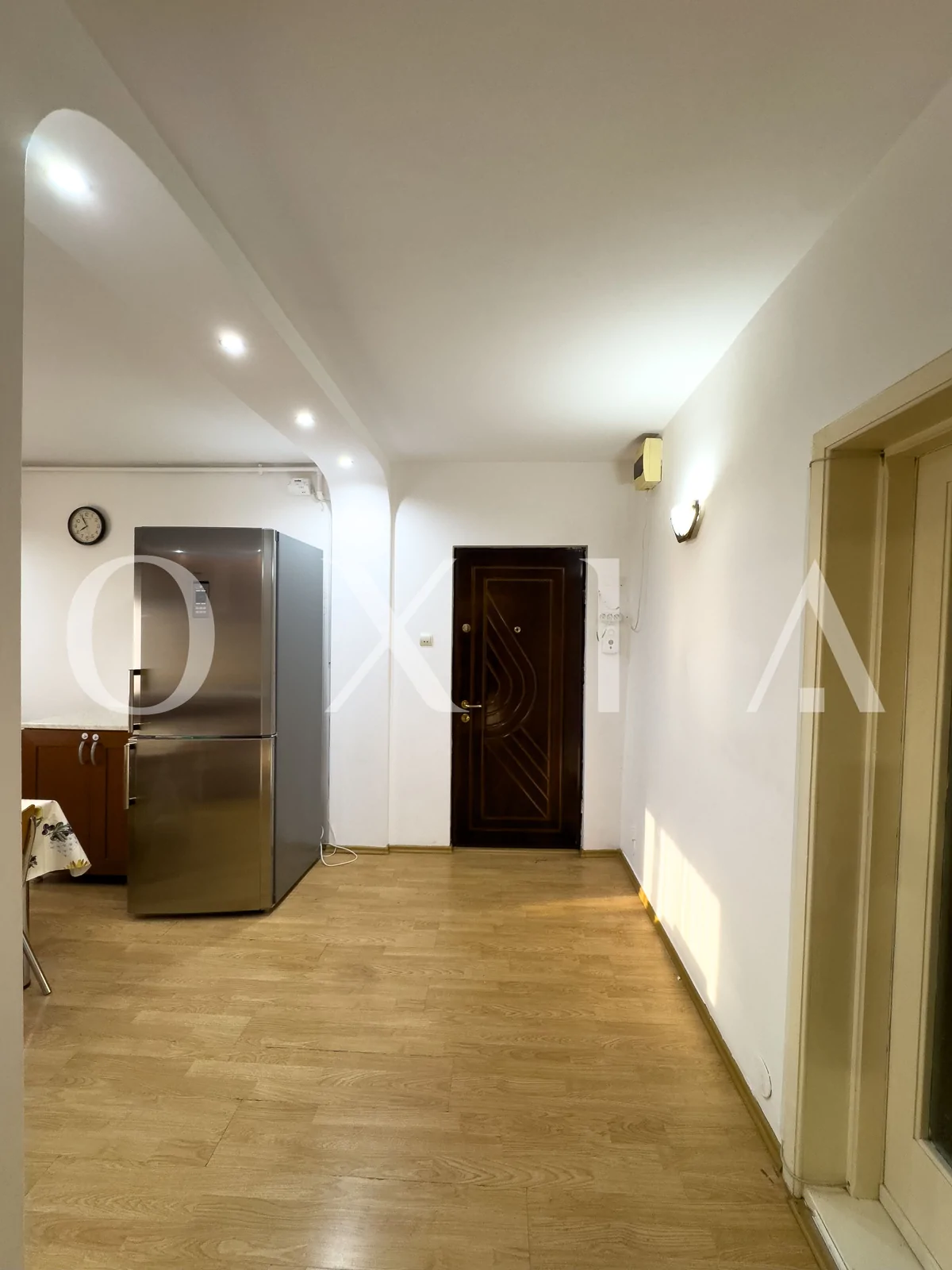Mobilat-Utilat, Sagului (Shopping City)