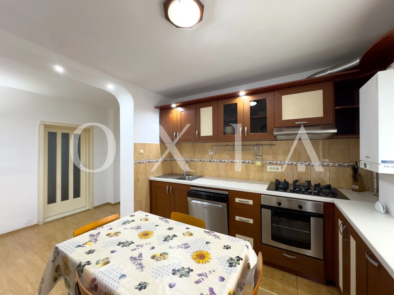 Mobilat-Utilat, Sagului (Shopping City)