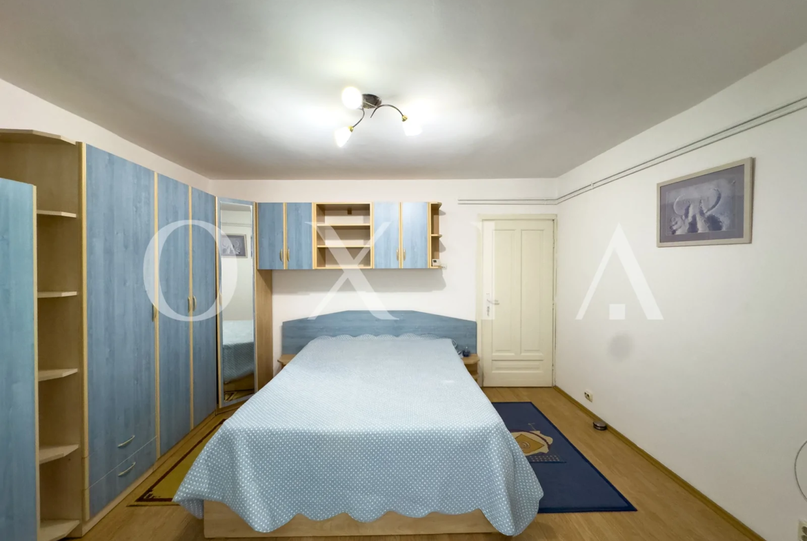 Mobilat-Utilat, Sagului (Shopping City)