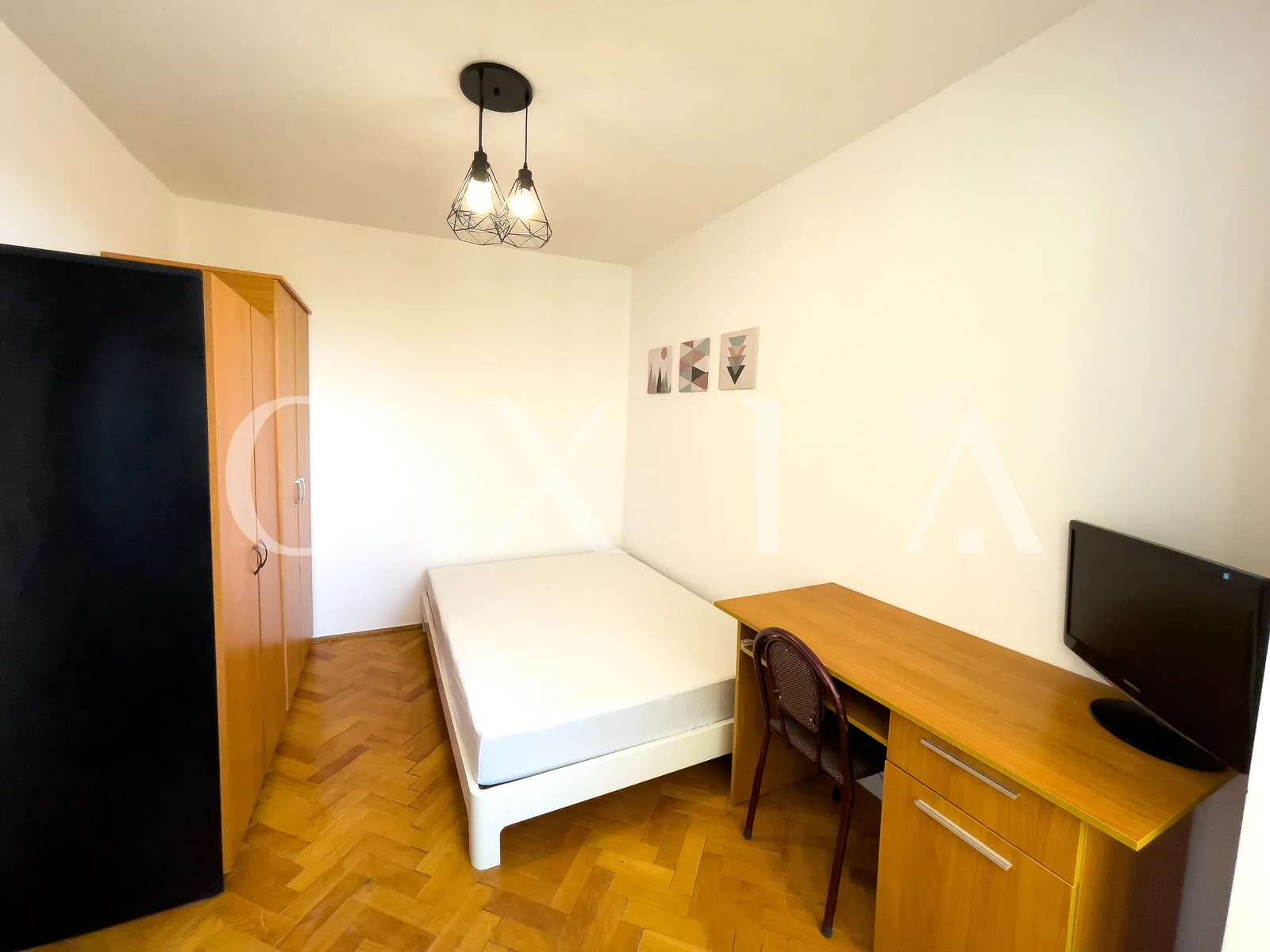 Iosefin-Dambovita, Mobilat si Utilat, Centrala Proprie