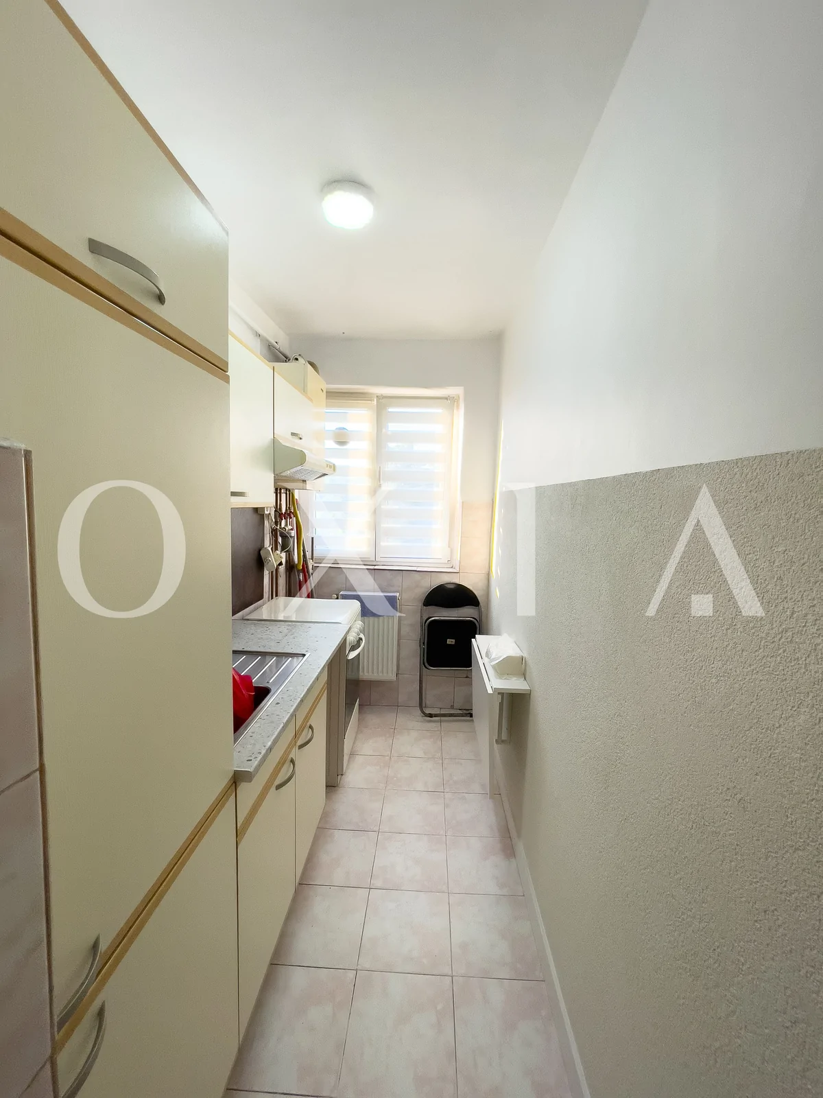 Iosefin-Dambovita, Mobilat si Utilat, Centrala Proprie