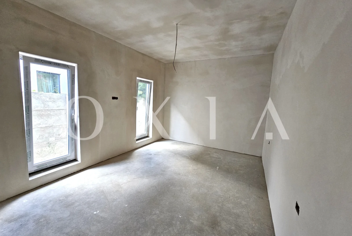 Giroc, 1/2 Duplex Parter Cu Perete Dublu Despartitor