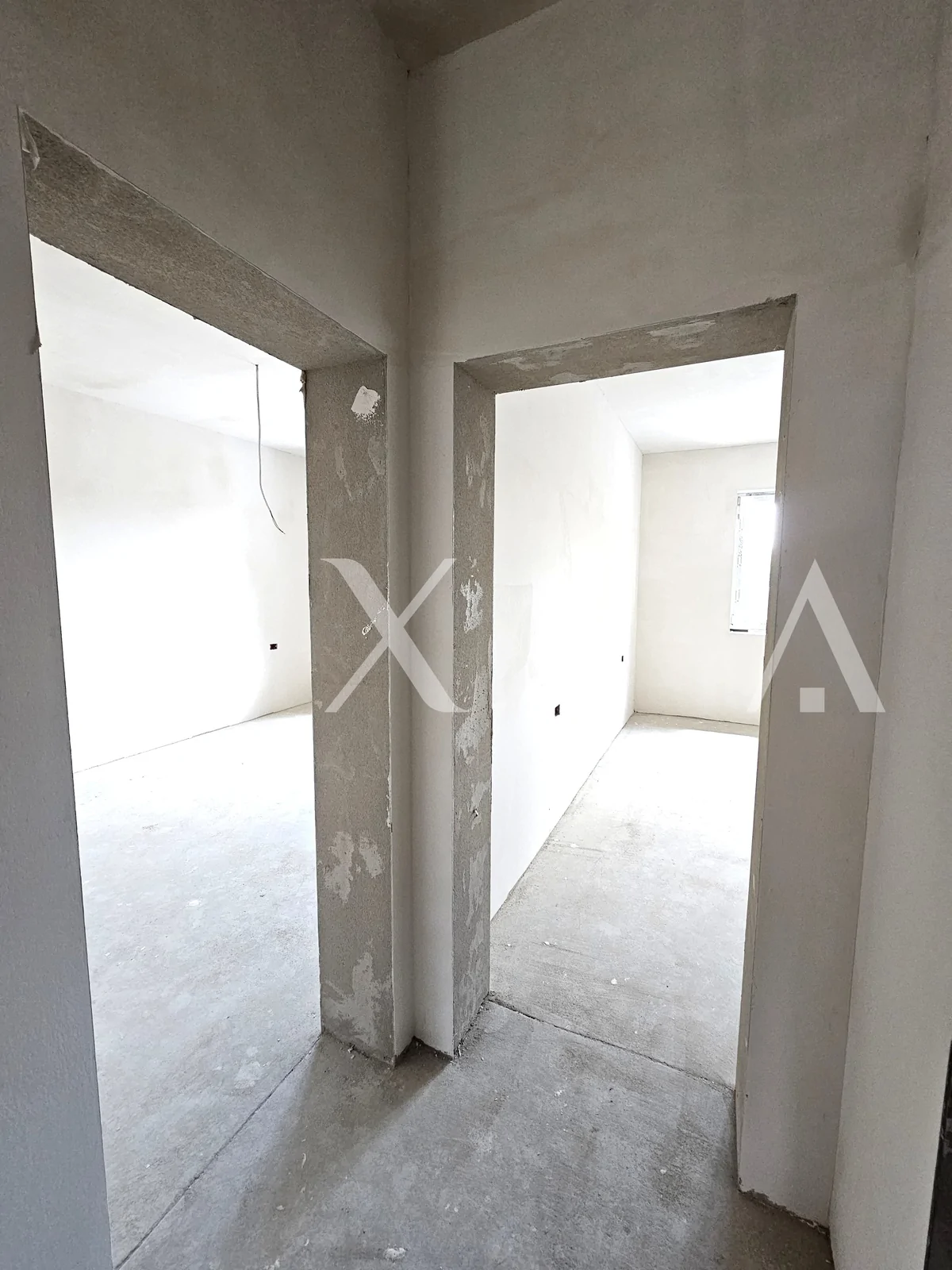 Giroc, 1/2 Duplex Parter Cu Perete Dublu Despartitor