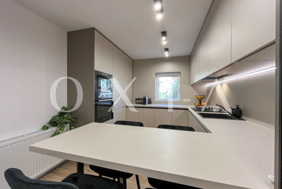 Lipovei, Etaj Intermediar, Renovat Integral