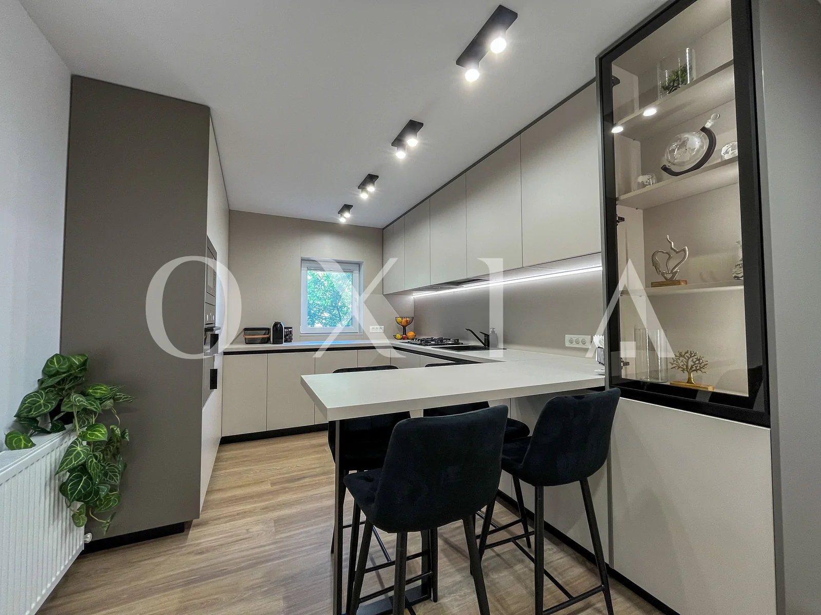 Lipovei, Etaj Intermediar, Renovat Integral