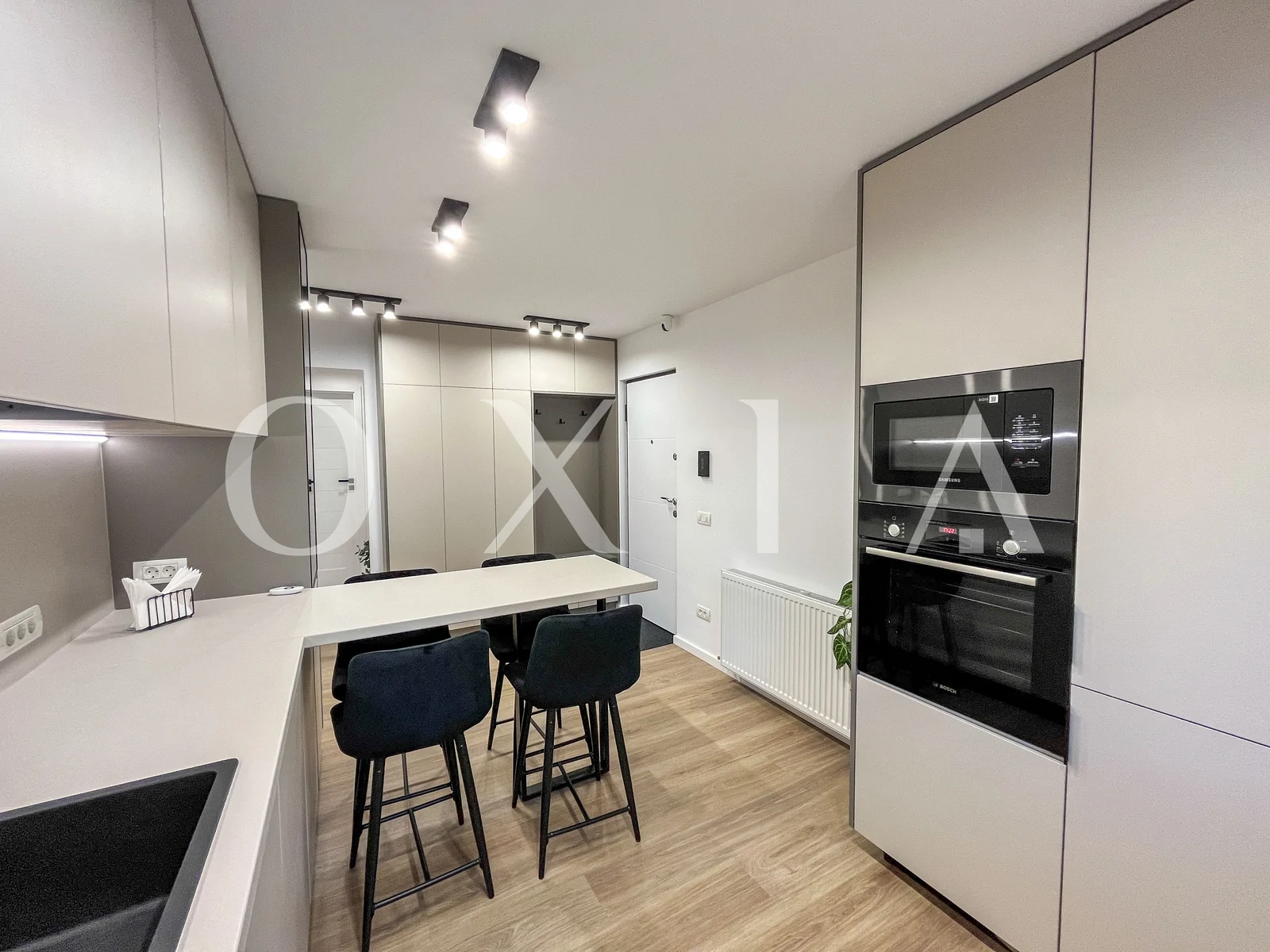 Lipovei, Etaj Intermediar, Renovat Integral