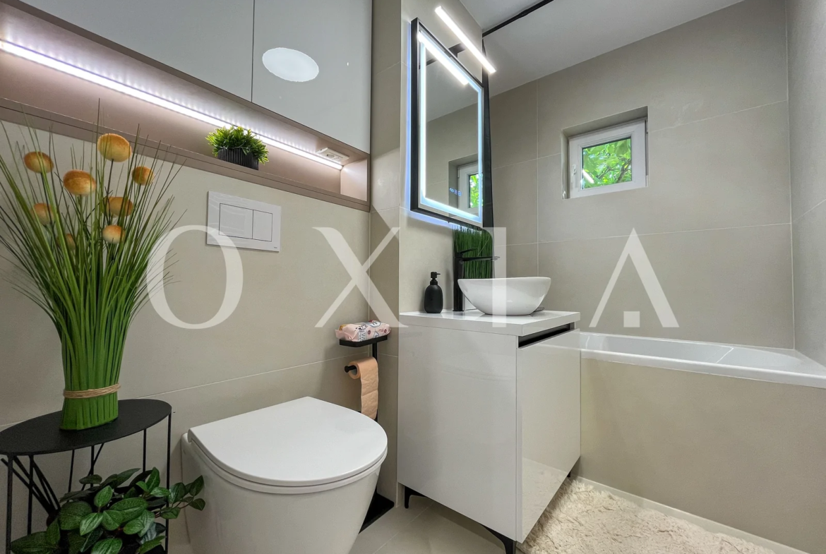 Lipovei, Etaj Intermediar, Renovat Integral