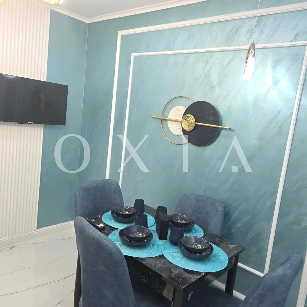 Dambovita-Sagului, Renovat Premium, Etaj Intermediar