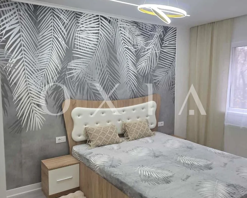 Dambovita-Sagului, Renovat Premium, Etaj Intermediar