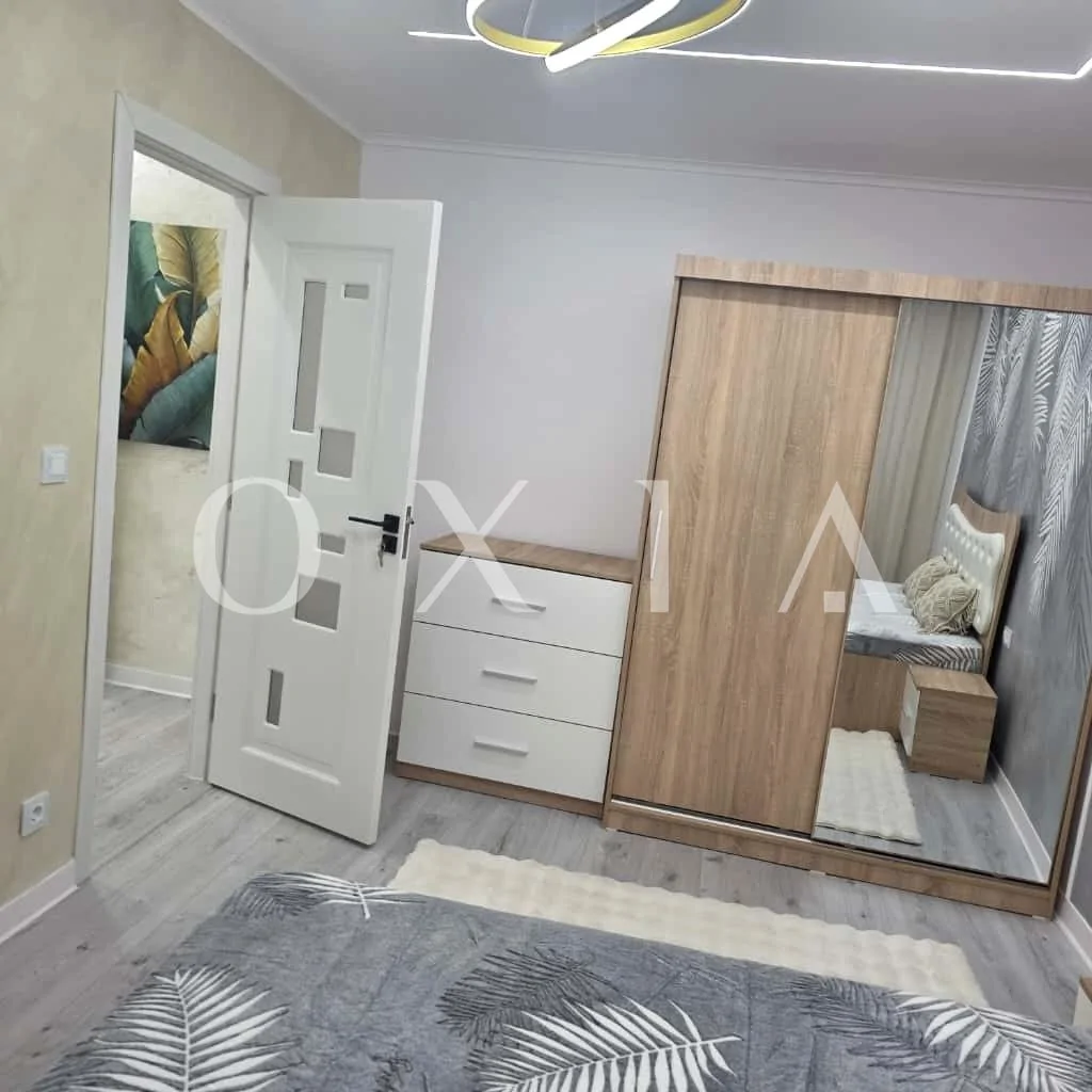 Dambovita-Sagului, Renovat Premium, Etaj Intermediar