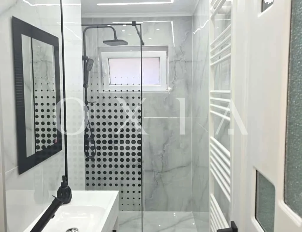 Dambovita-Sagului, Renovat Premium, Etaj Intermediar