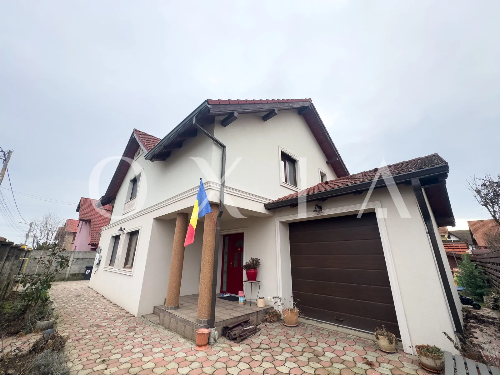 Casa Individuala Cu Garaj – Pozitie Excelenta