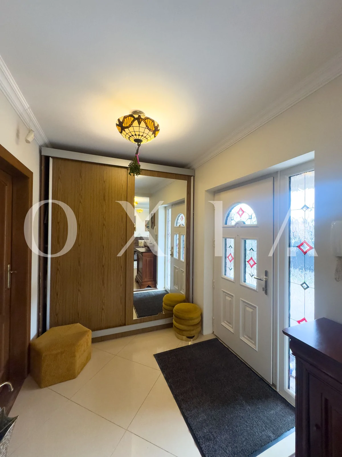 Casa Individuala Cu Garaj – Pozitie Excelenta