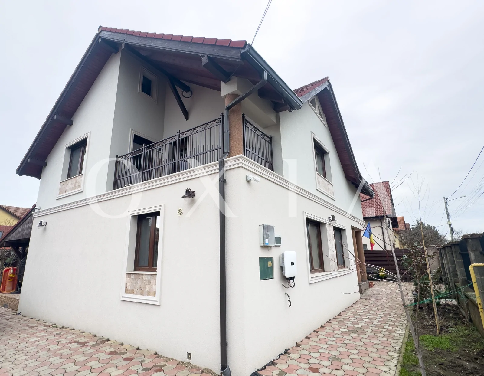 Casa Individuala Cu Garaj – Pozitie Excelenta