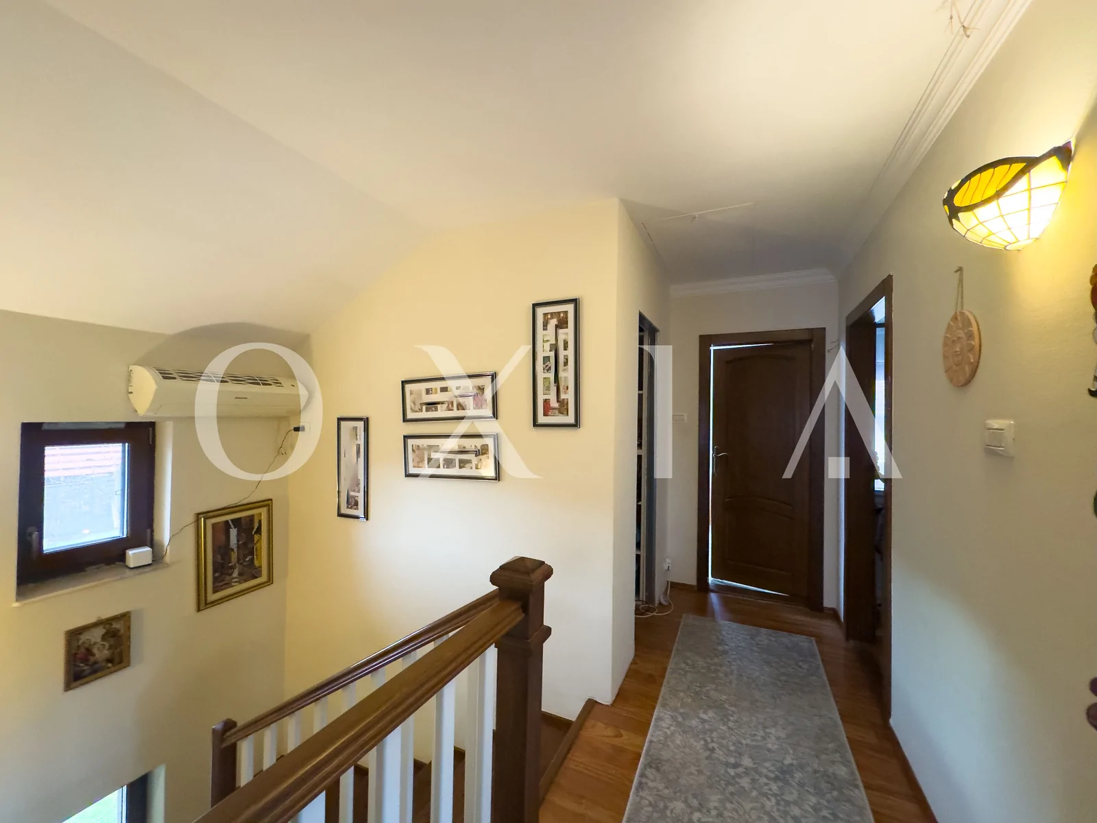 Casa Individuala Cu Garaj – Pozitie Excelenta
