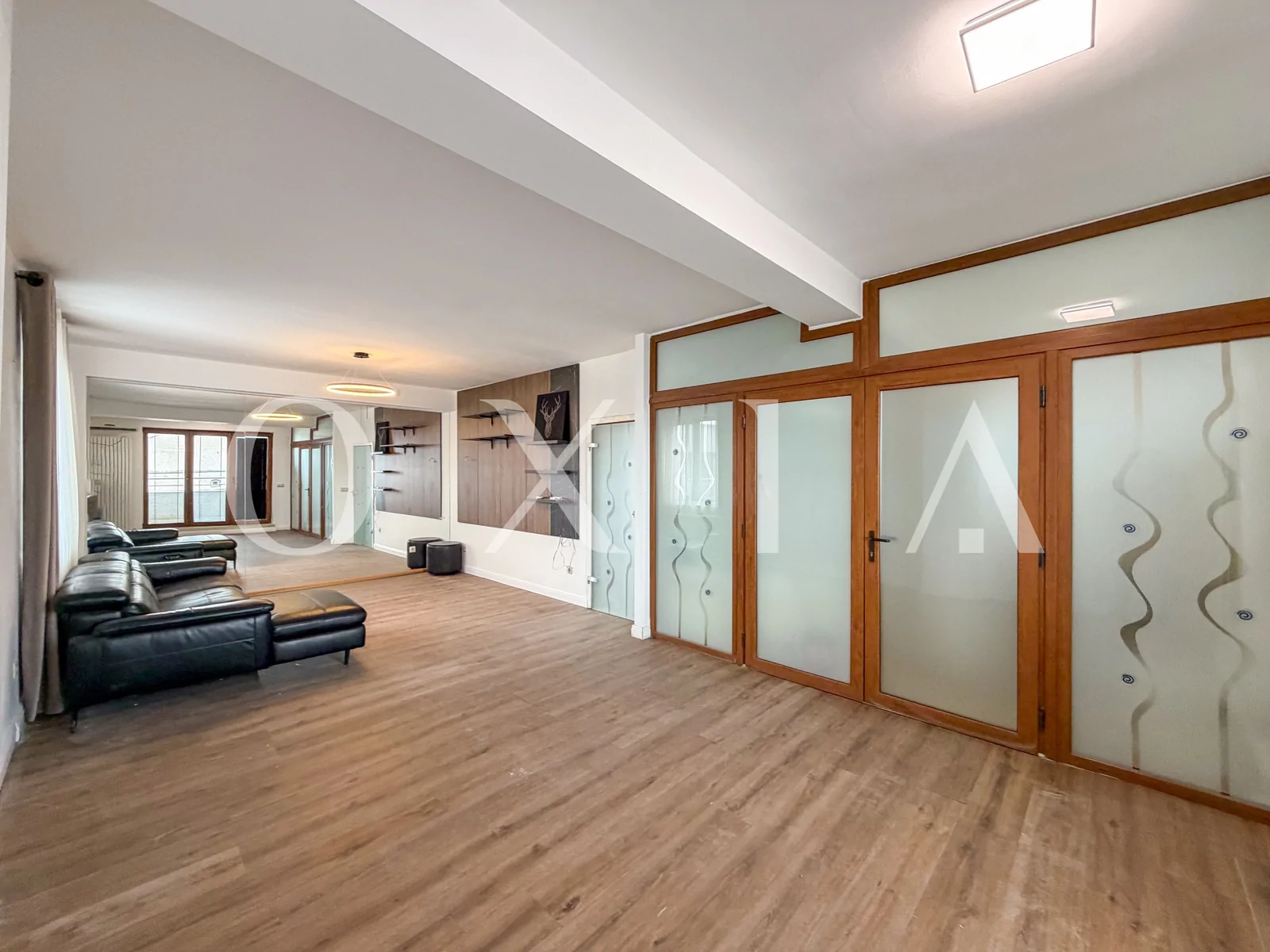 Penthouse pe doua niveluri cu terasa 125 mp, Complex