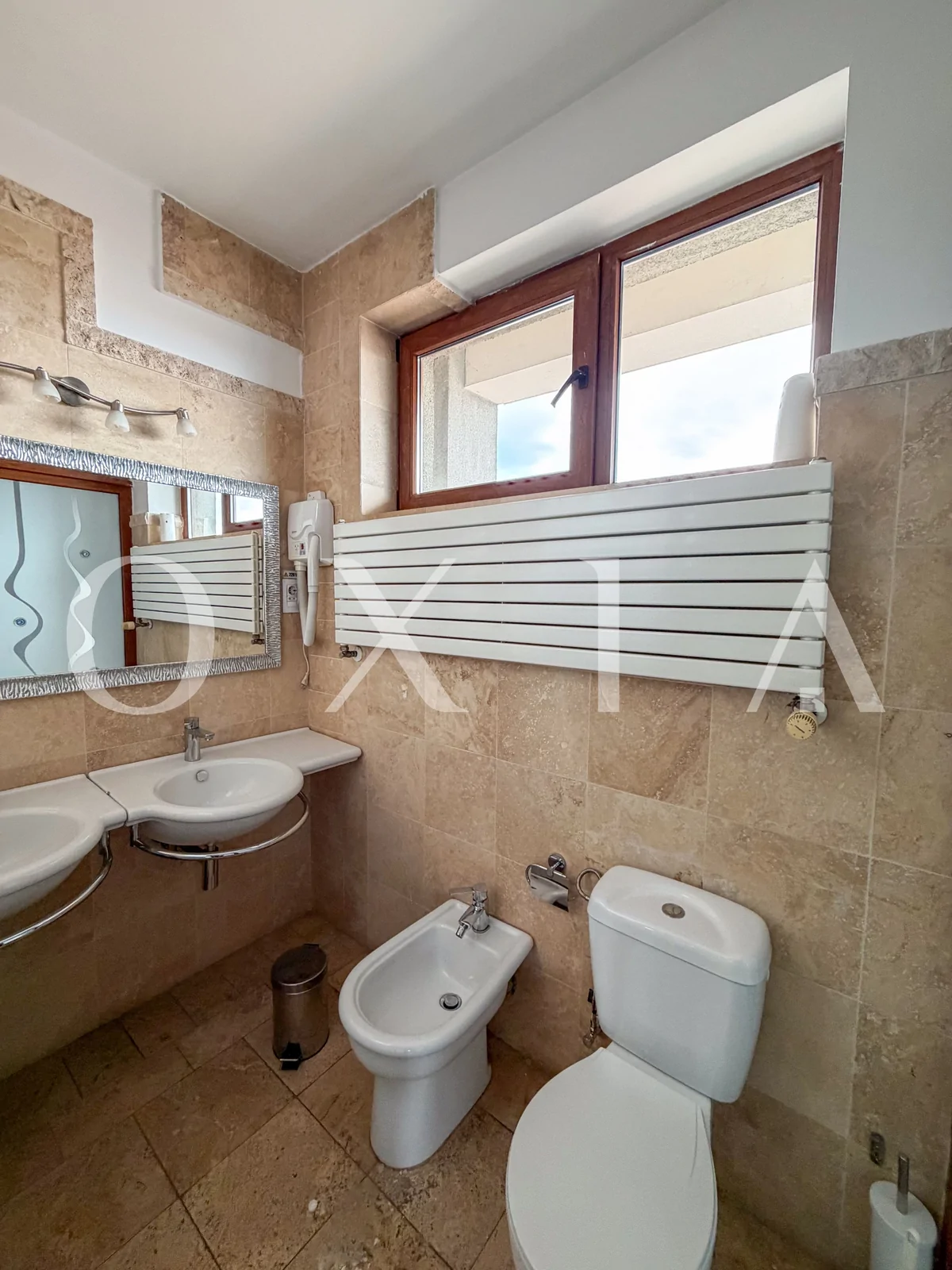 Penthouse pe doua niveluri cu terasa 125 mp, Complex