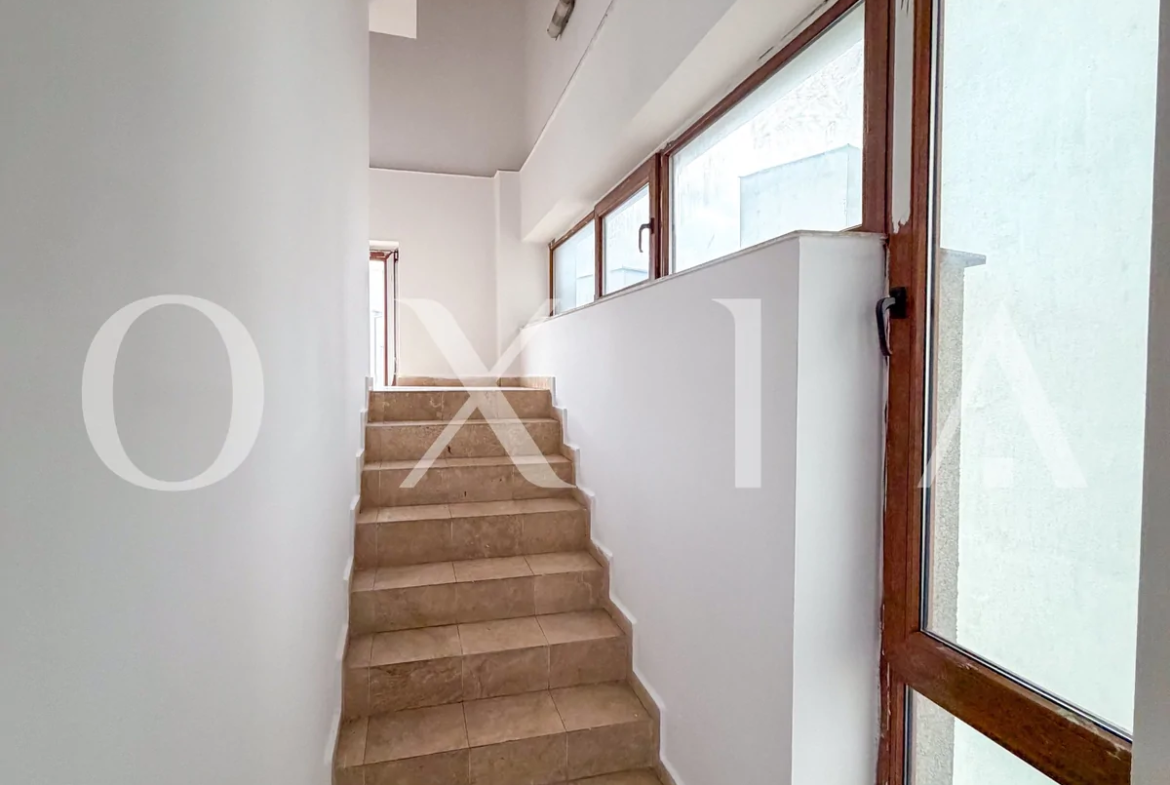 Penthouse pe doua niveluri cu terasa 125 mp, Complex
