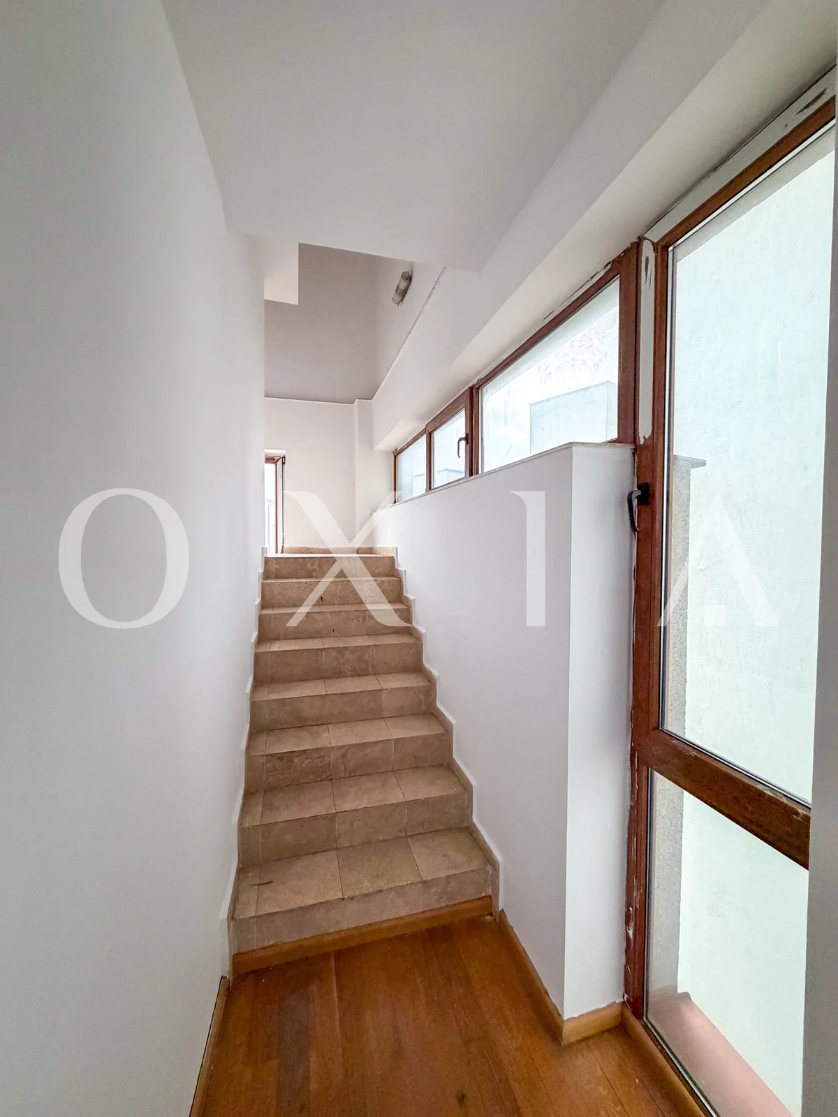 Penthouse pe doua niveluri cu terasa 125 mp, Complex