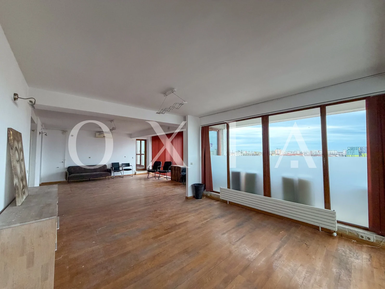 Penthouse pe doua niveluri cu terasa 125 mp, Complex