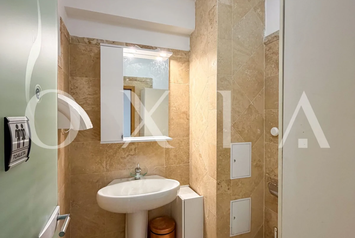Penthouse pe doua niveluri cu terasa 125 mp, Complex
