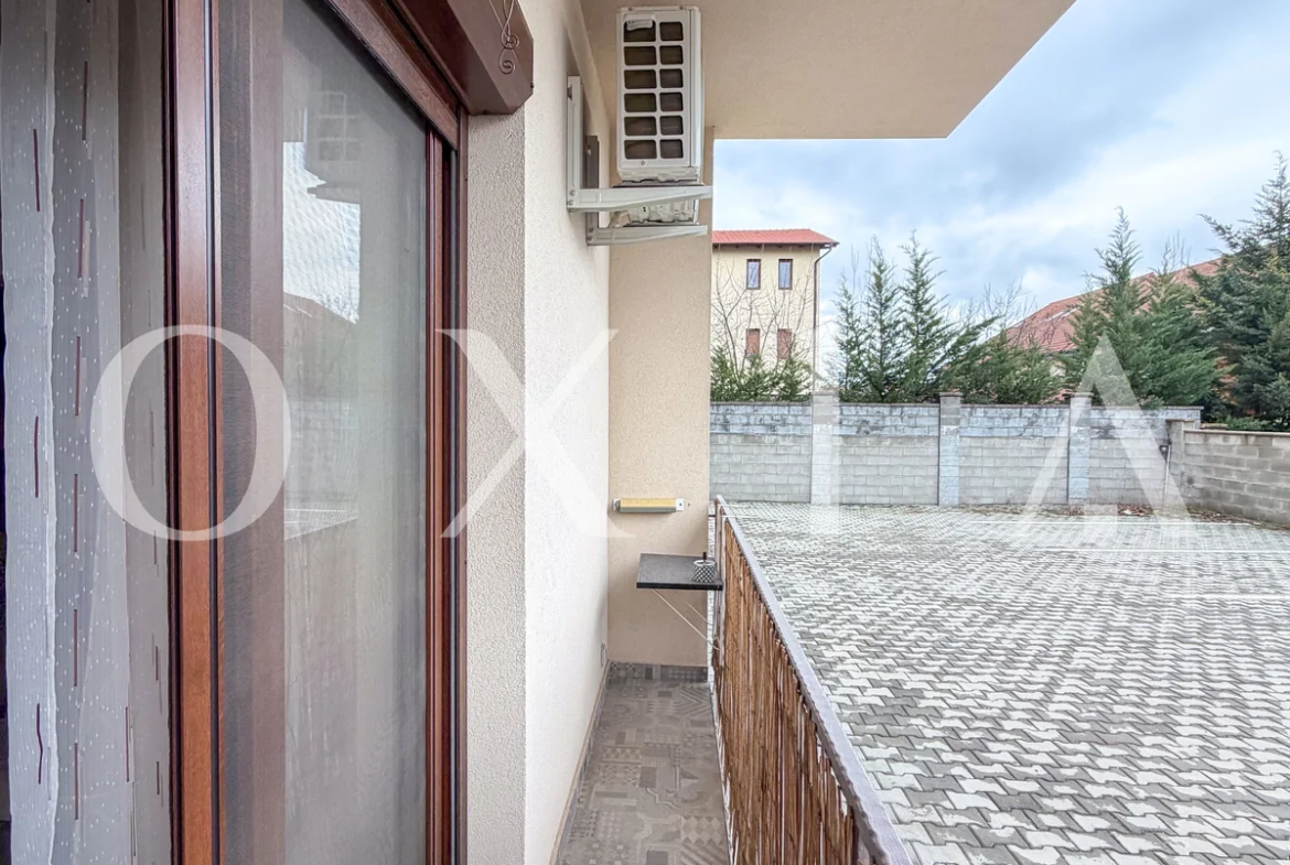 Prima Inchiriere, Mobilat si Utilat, Dou Parcari