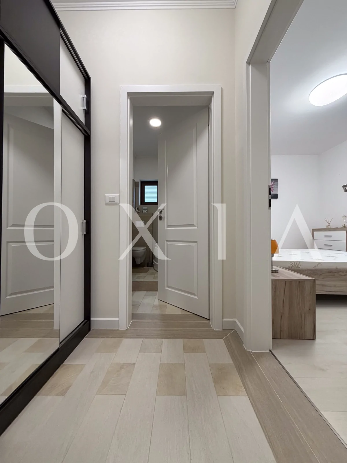 Prima Inchiriere, Mobilat si Utilat, Dou Parcari