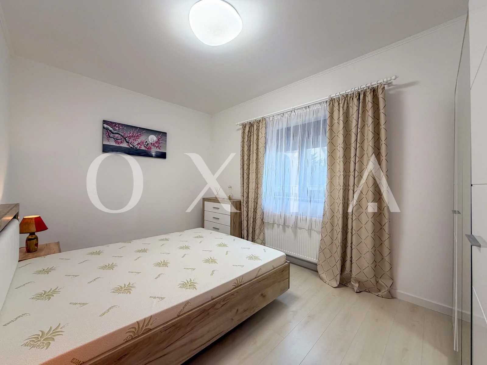 Prima Inchiriere, Mobilat si Utilat, Dou Parcari