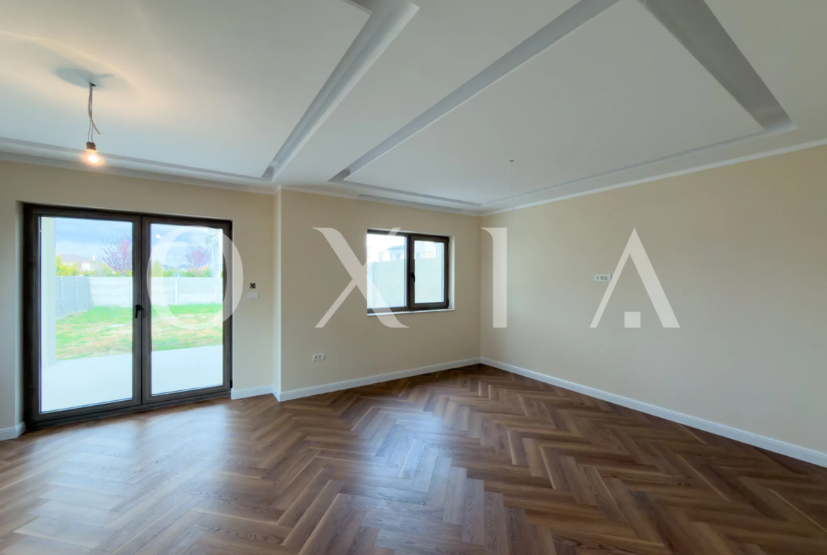 Duplex Mediteranean, Giroc | COMISION 0%