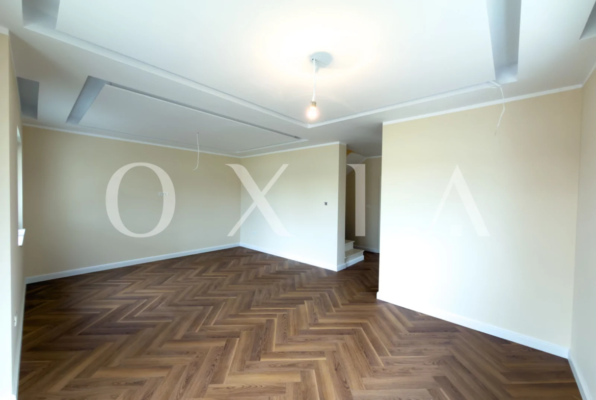 Duplex Mediteranean, Giroc | COMISION 0%