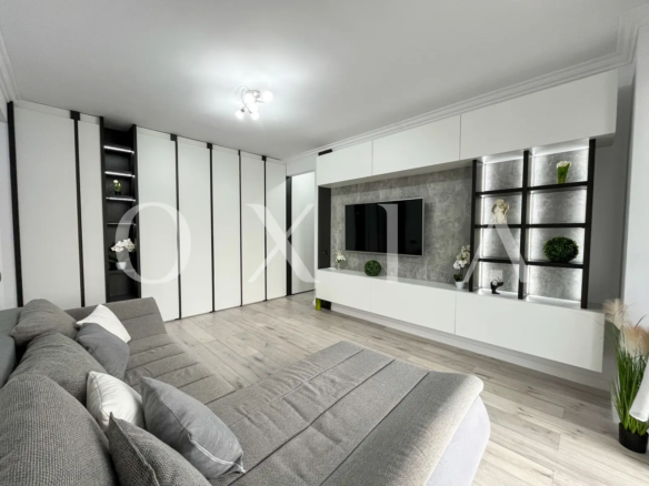 – Braytim, Etaj Intermediar, Loc Parcare