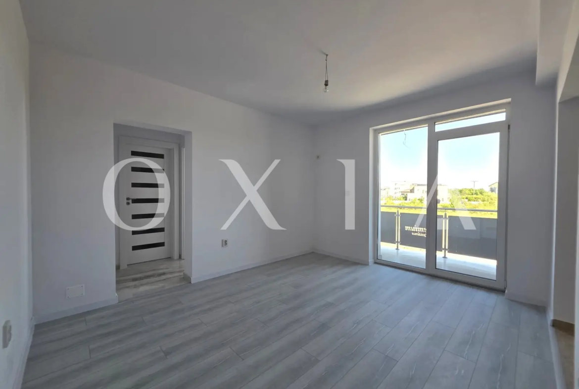 Giroc, Apartament cu 3 Camere, Etaj 1